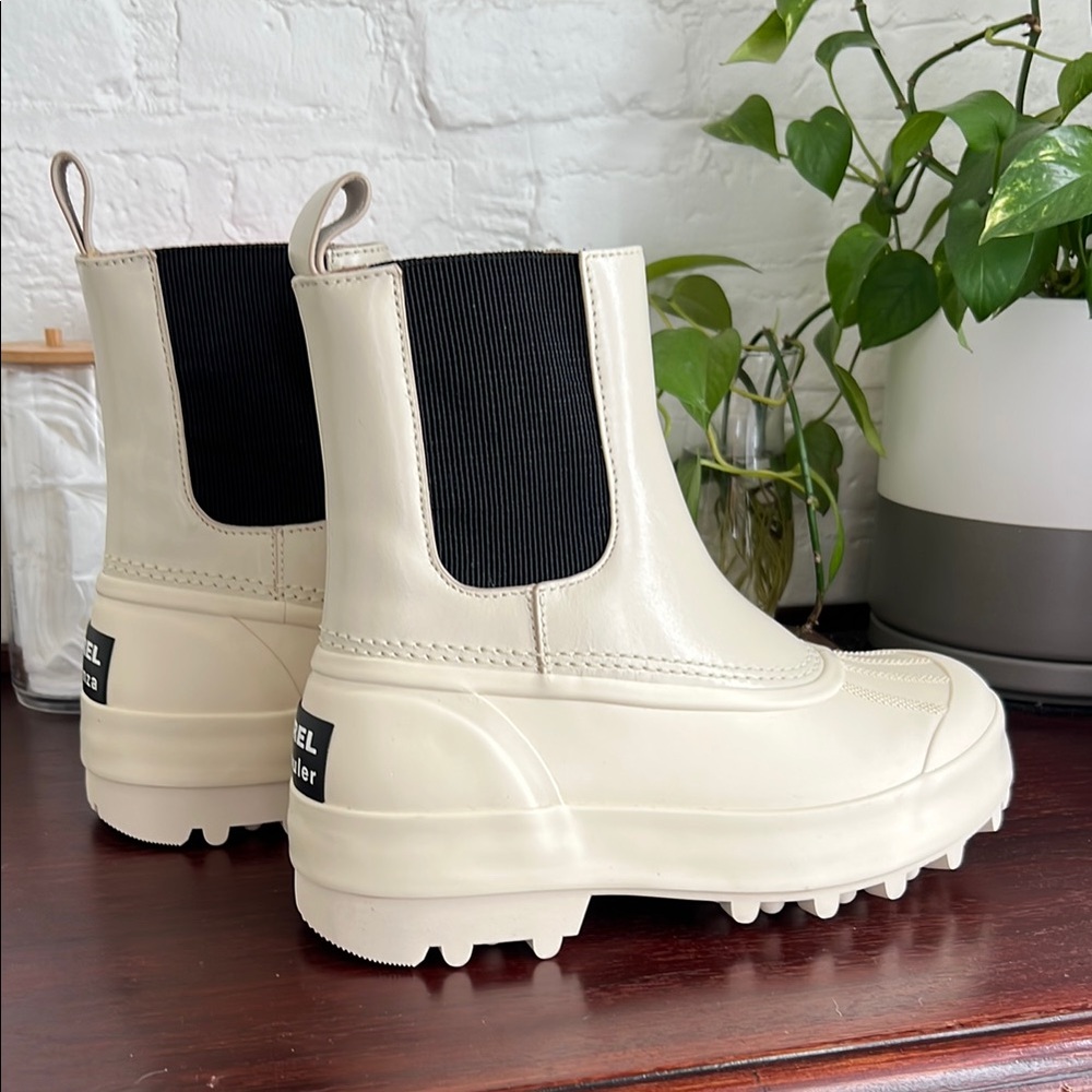 SOREL x Proenza Schouler cream chunky waterproof boots Sz 9.5